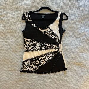 Save the queen Black and White Women's Top